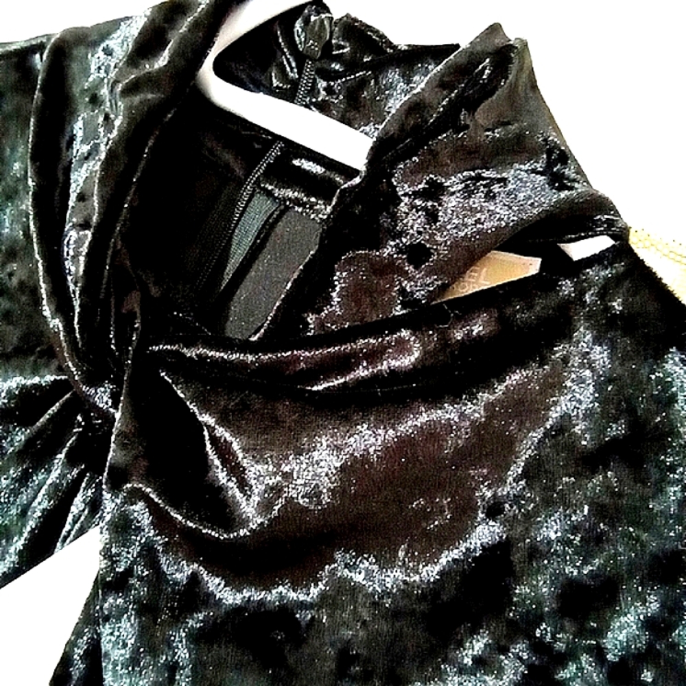 MICHAEL KORS🎀Black VelvetTwist Neckline Blouse with Puff Long Sleeve Sz: L - Picture 11 of 12